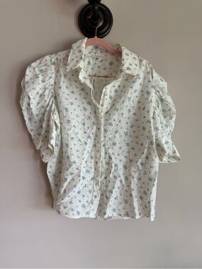 Olivaceous Blue Floral Puff Sleeve Button Down Blouse White Large